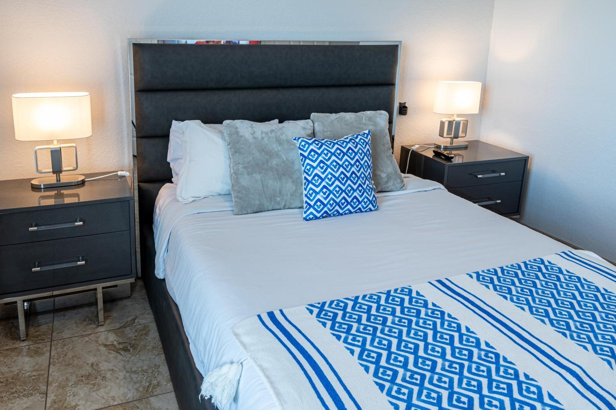 Apartment 3 Bedroom In Tuscana Resort , 15" From Disney Киссимми Экстерьер фото
