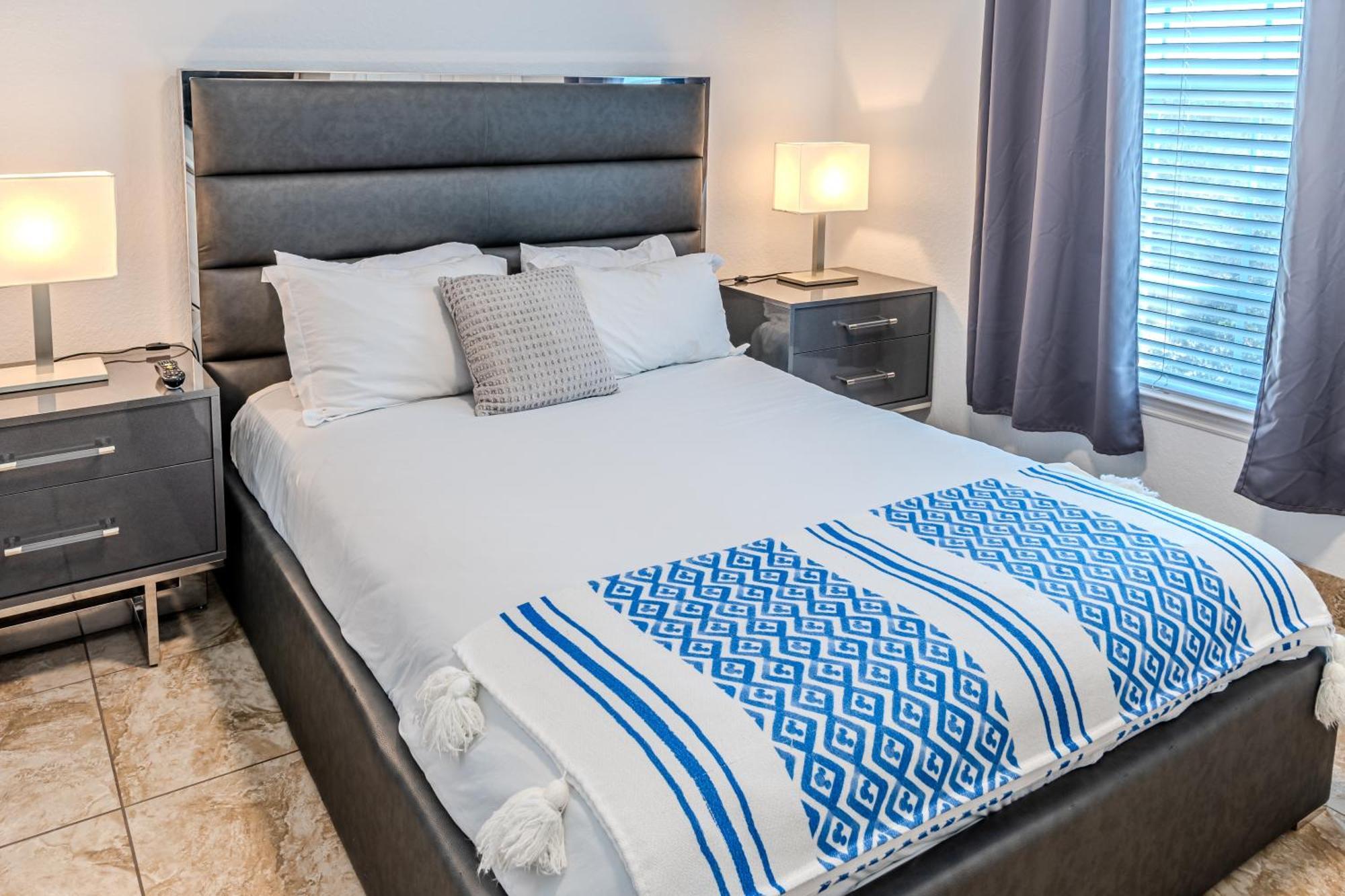 Apartment 3 Bedroom In Tuscana Resort , 15" From Disney Киссимми Экстерьер фото